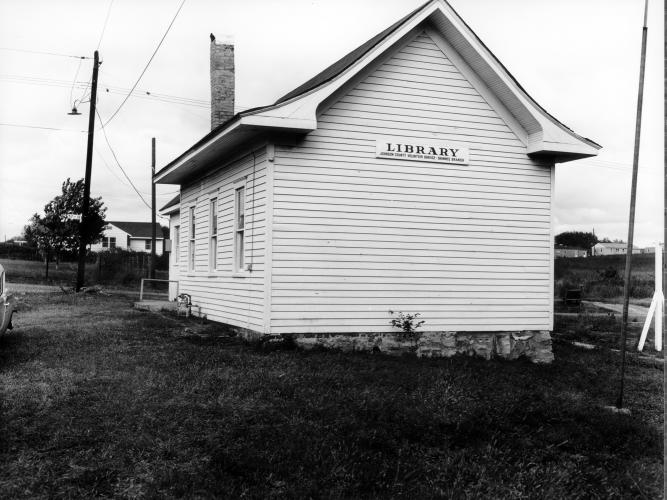 Shawnee Volunteer Library Exterior of the Shawnee Volunteer Library at 57th and Reeder St. in Shawnee, KS, circa 1953