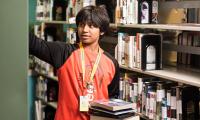 Teen volunteer Teen volunteer